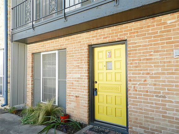 3rd image of 2300 Hancock Dr #7