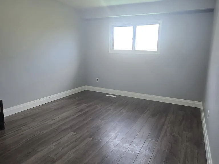 122 Kingswood Dr — Photo 28