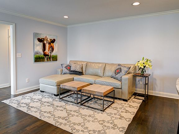 4th image of 3504 Avignon Pl