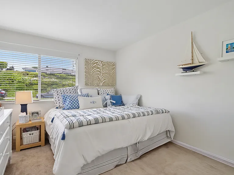 Guest bedroom 3