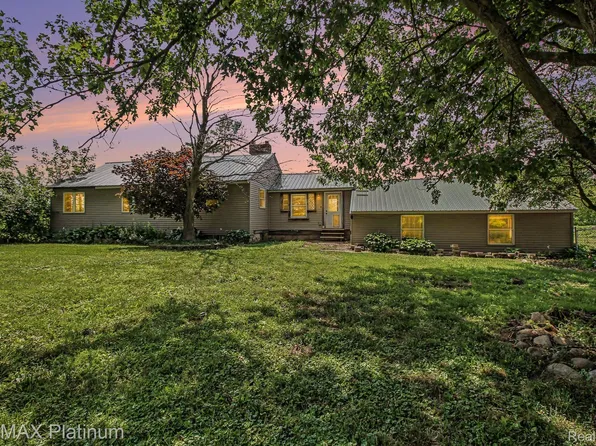 4205 Musson Rd, Howell, MI 48855