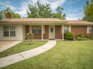 5317 Deana Rd, Ocean Springs, MS 39564