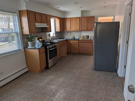3rd image of 5101 N Lotus Ave #1