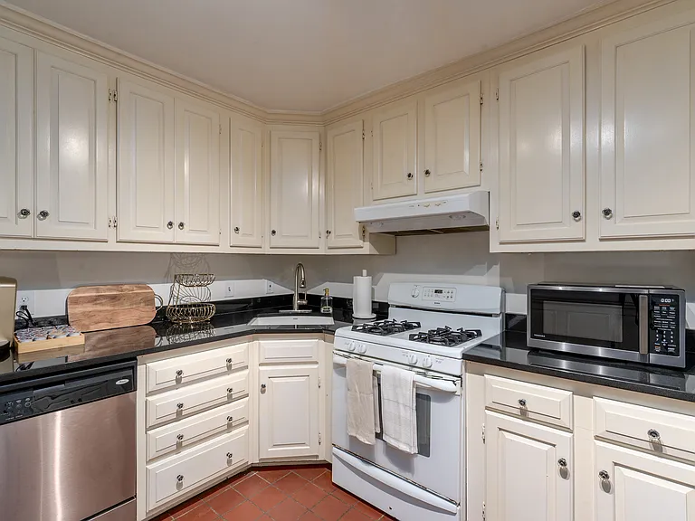 23 E Wheeling St — Photo 8