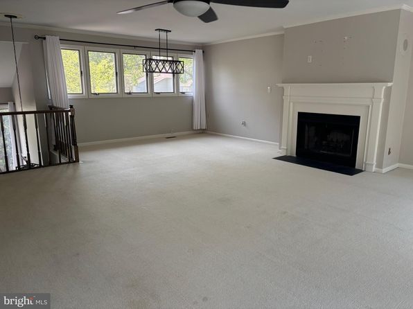 24700 Deepwater Point Dr #77446