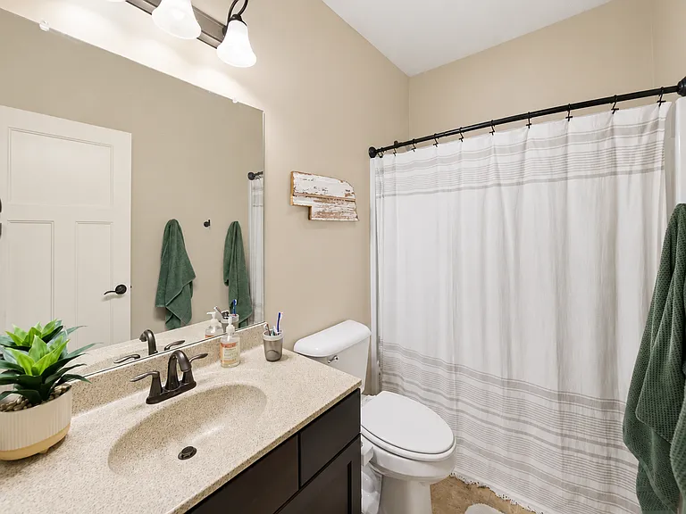 10603 S 213th St — Photo 12