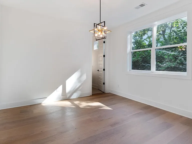 1215C Ireland Ave #C — Photo 11