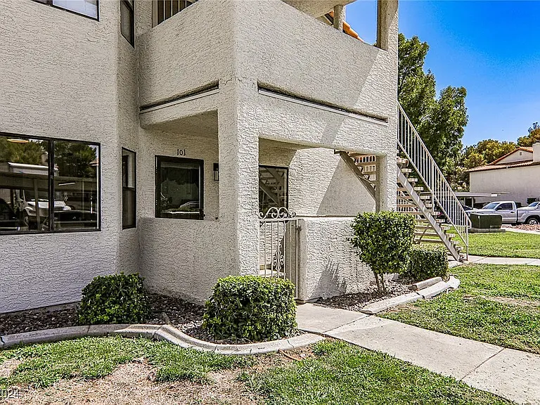 2712 Beaver Creek Ct #101 — Photo 22