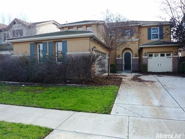 1st image of 2822 Twin Bridges Ln