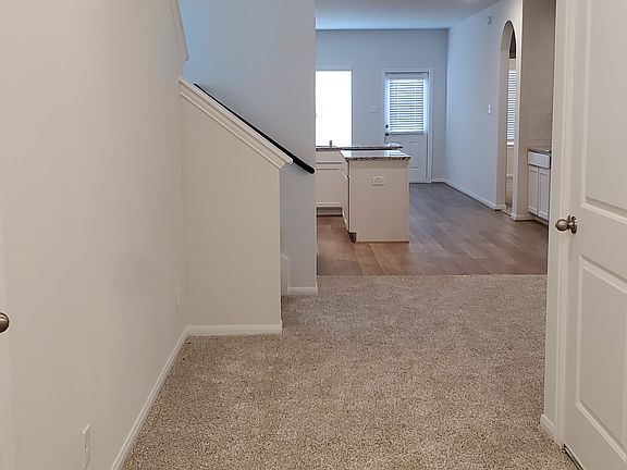 2nd image of 14907 Hidalgo Valley Ln