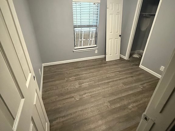3rd image of 6305 Village Arbor