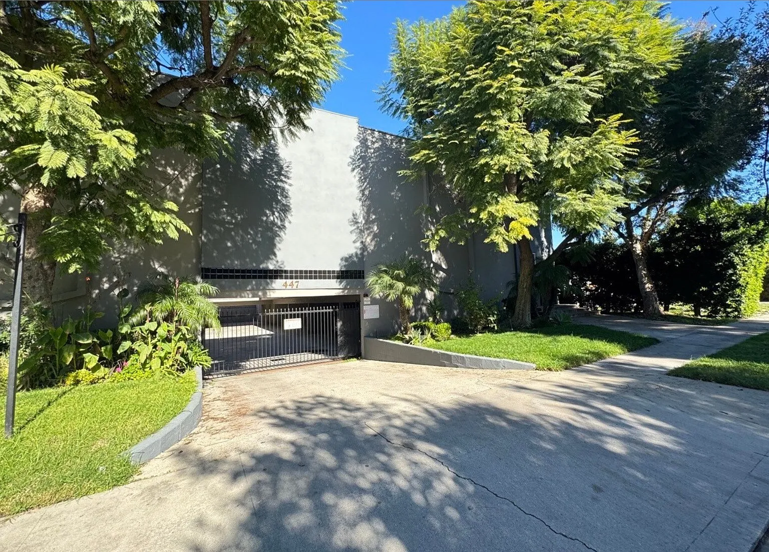 2 bed, 1.5 bath, $2,395 — Photo 1