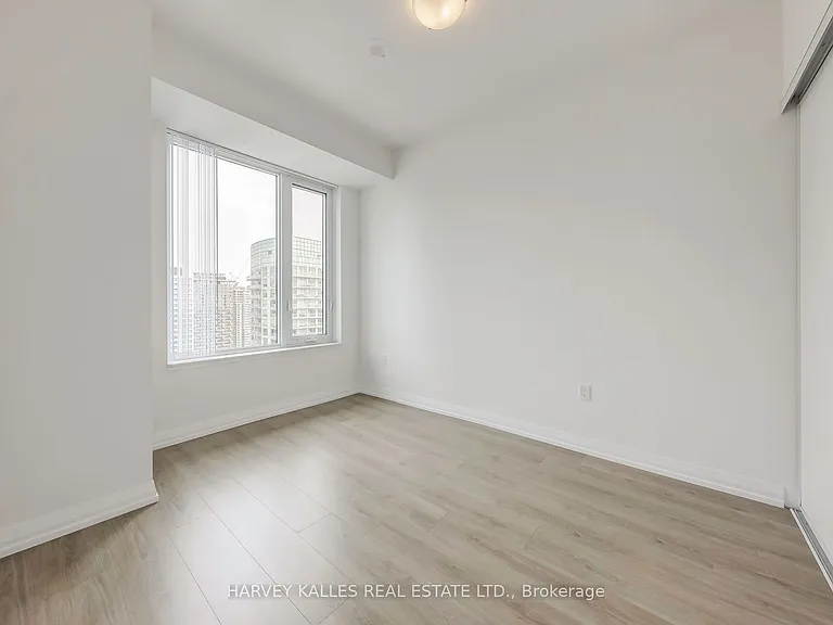 50 Dunfield Ave #LPH18 — Photo 10