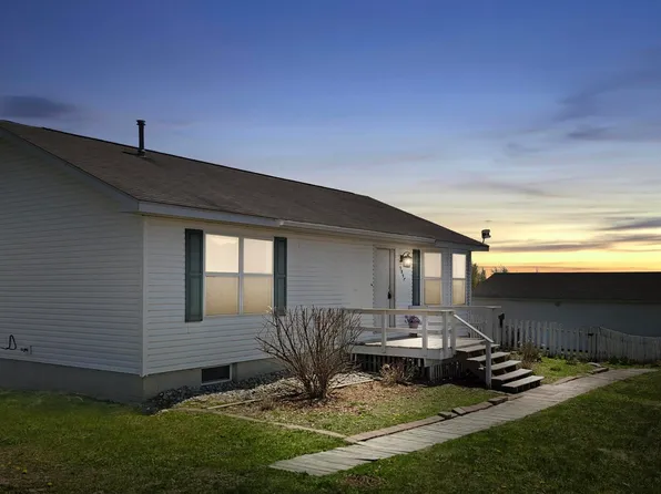 3857 Sutter Ln, Kewadin, MI 49648