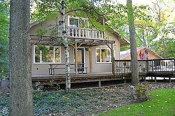 Gorgeous pergola and balcony