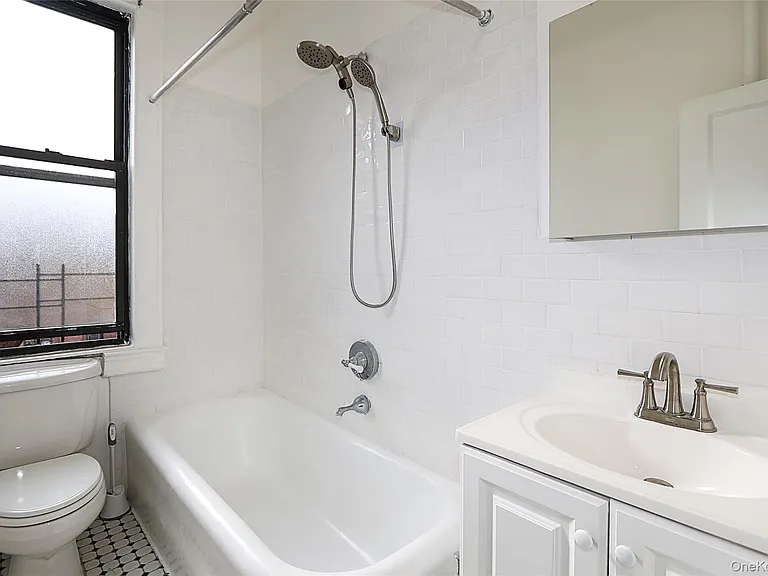 11525 Metropolitan Ave #233 — Photo 16