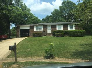 7 Center Ct, Newnan, GA 30263