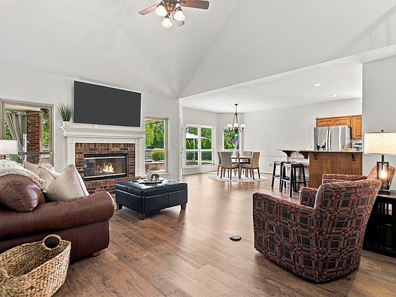 3rd image of 5220 E 110th Pl