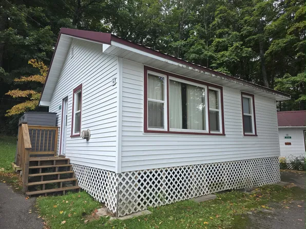 5699 Thunder Bay Ln #9, Phelps, WI 54554