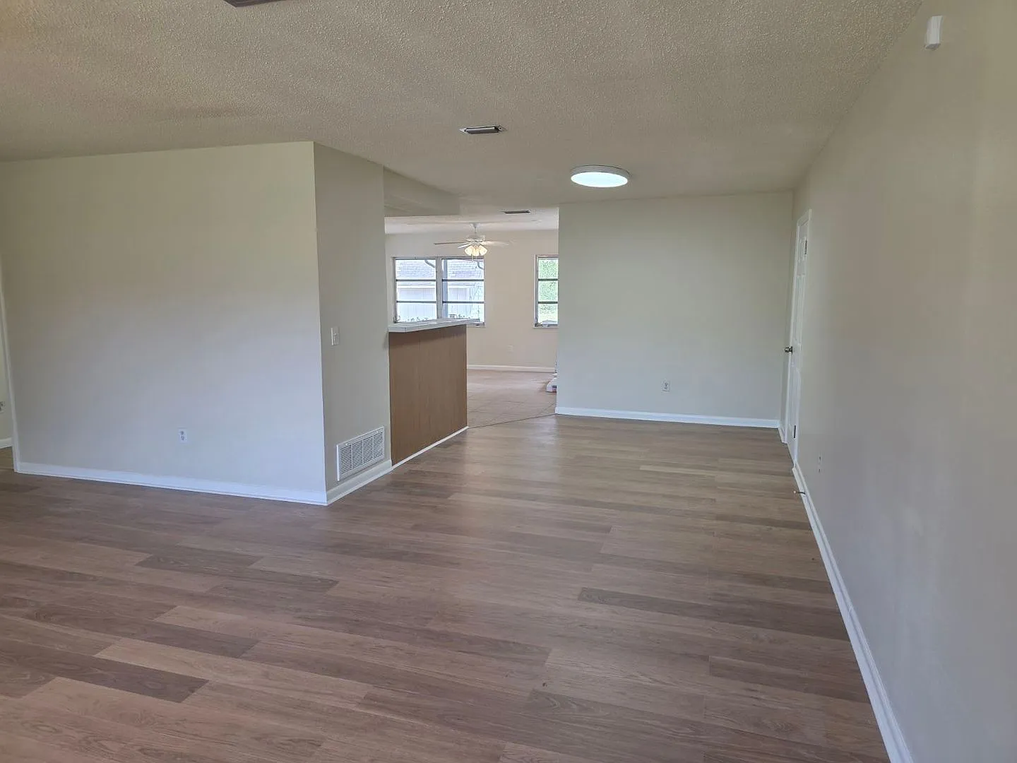 *Ask about move in Special* 3BR/2BA Home with 2-Car Carport & RV/Boat Parking — Photo 4