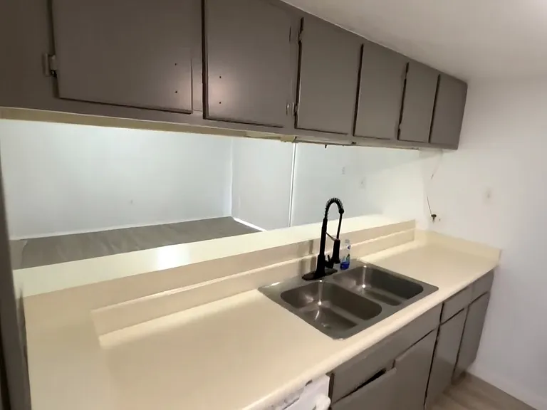 3982 Crayrich Cir #3982 — Photo 12