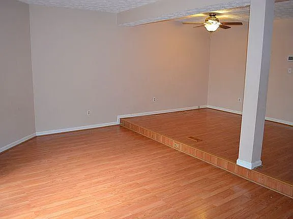 37 Oak Crest Ct — Photo 7