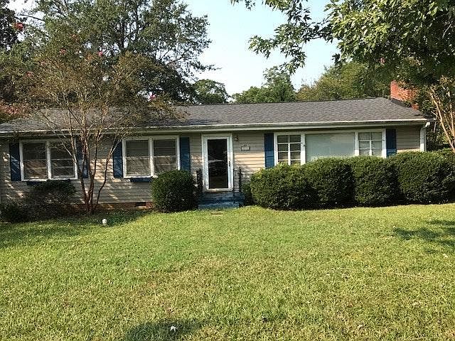 1st image of 311 Pine Knoll Dr