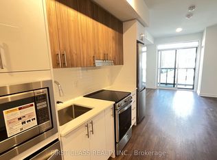 5105 Hurontario St #1010, Mississauga, ON L4Z 4K5