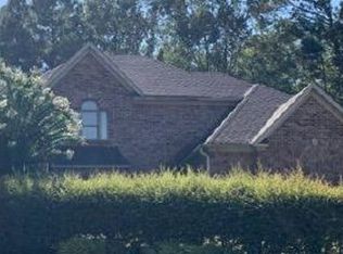 206 Concord Dr, Clinton, MS 39056