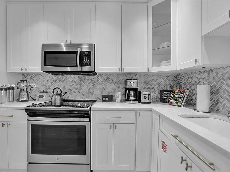 1773 SW 28th Way #HOME — Photo 9