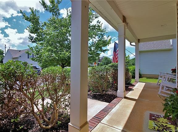 2nd image of 10463 Tintinhull Dr