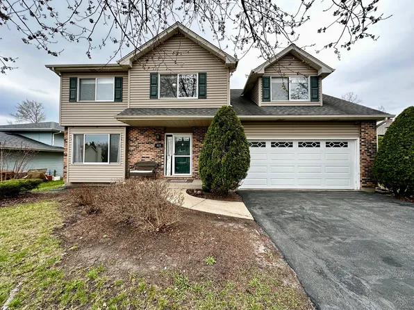 415 Polo Club Dr, Glendale Heights, IL 60139