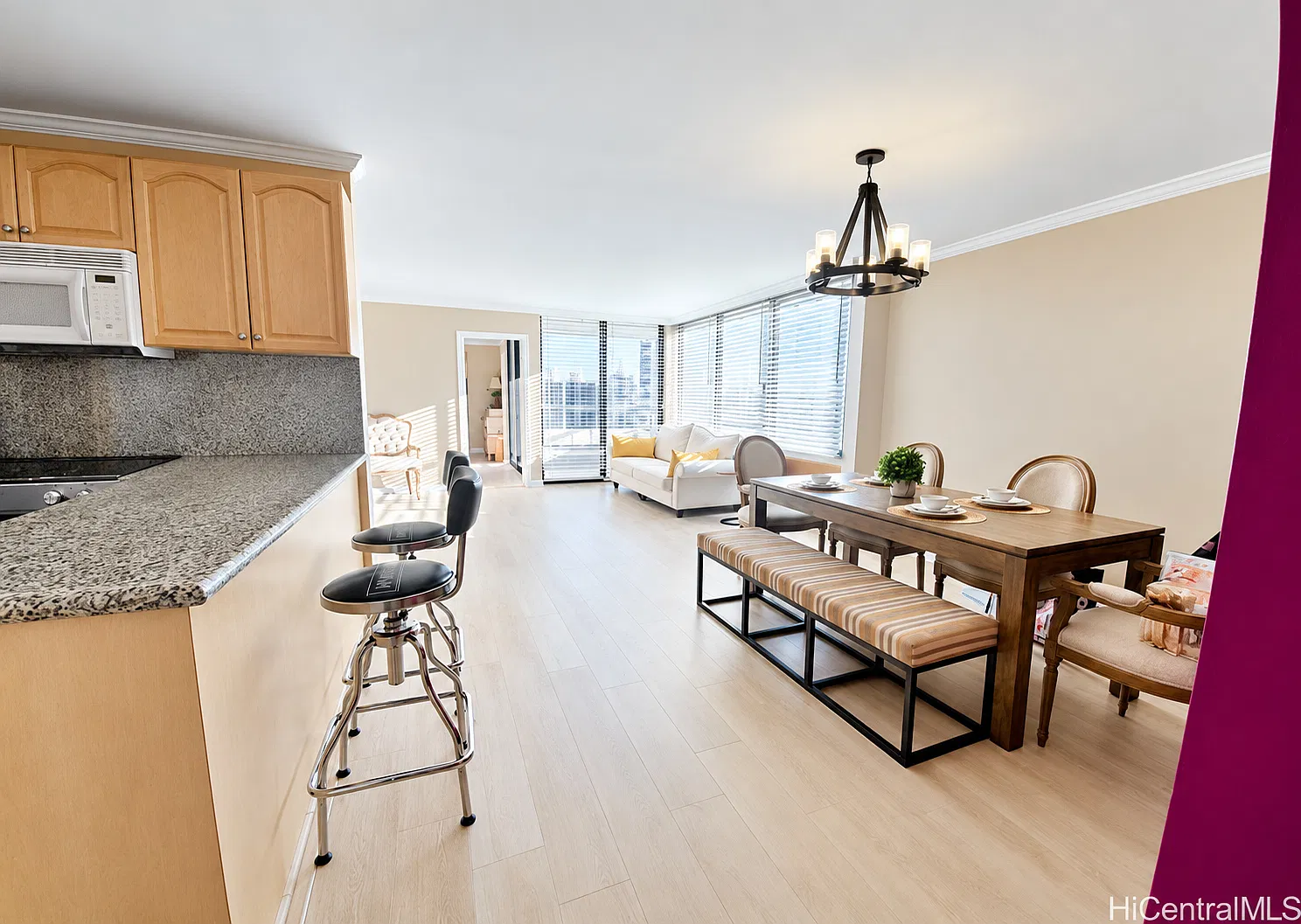 2215 Aloha Drive 16L - 1 — Photo 3
