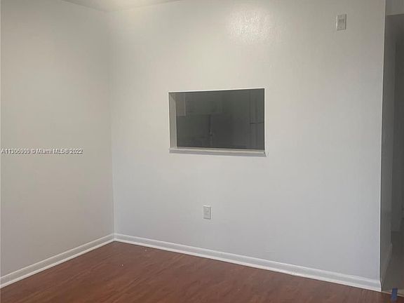 3rd image of 10525 SW 112th Ave APT 315