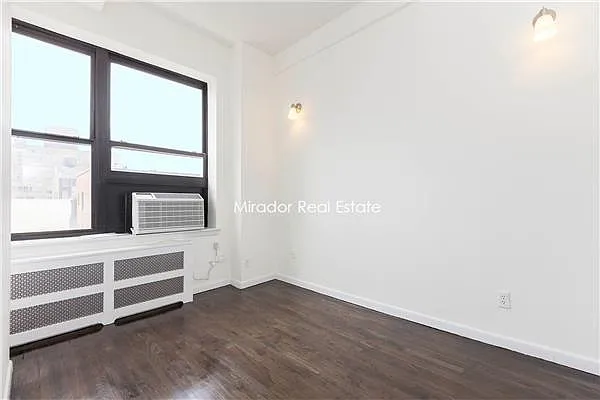 Rented by Mirador Real Estate | media 10