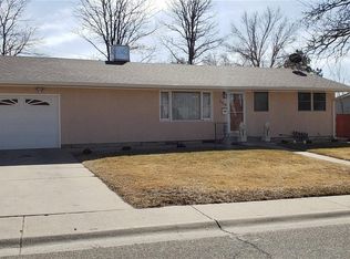 2320 Mountview Dr, Pueblo, CO 81008