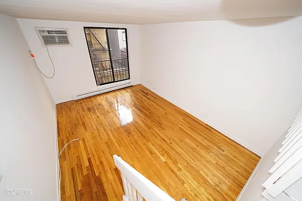 Rented by Citi Habitats | media 15