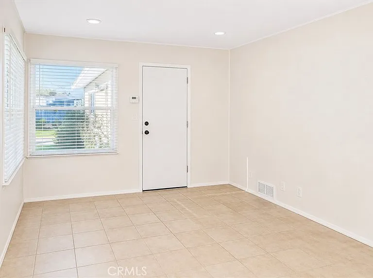 16508 Knapp St — Photo 12