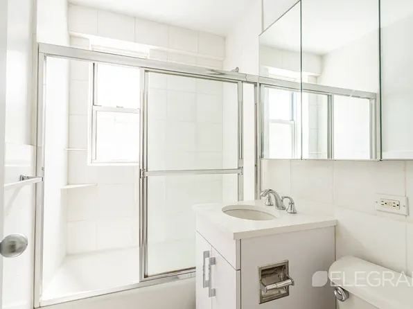 888 Eighth Avenue image 6 of 6