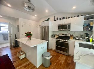 28 Salisbury Rd #A, Newton, MA 02458