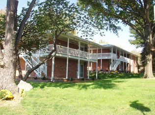 2559 S Linden Ave, Springfield, MO 65804