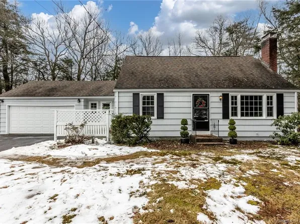 57 Fernwood Drive, Simsbury, CT 06070