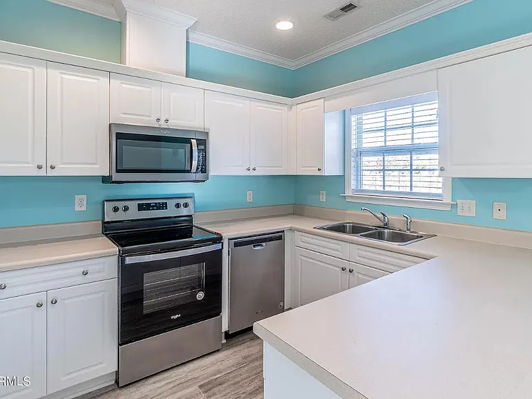 102 Tylers Cove Way — Photo 4