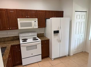 8250 SW 27th St #104, Hollywood, FL 33025