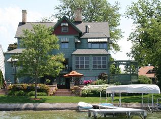 628 N Lake Rd, Oconomowoc, WI 53066