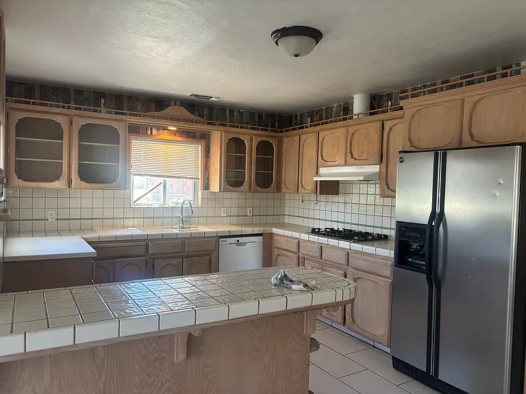 18943 W Dakota Ave — Photo 3