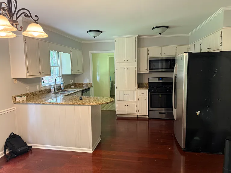 1295 Seven Springs Cir — Photo 23