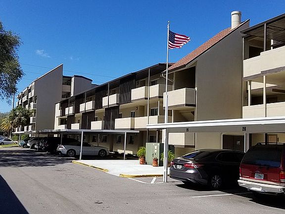 3rd image of 1241 S Martin Luther King Jr Ave #304