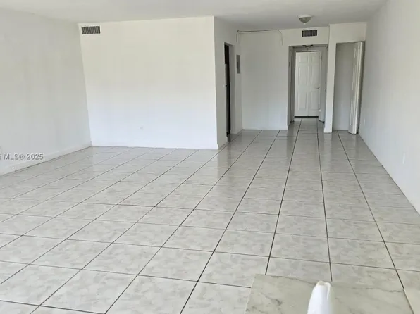 1885 NE 121st St APT 17, North Miami, FL 33181