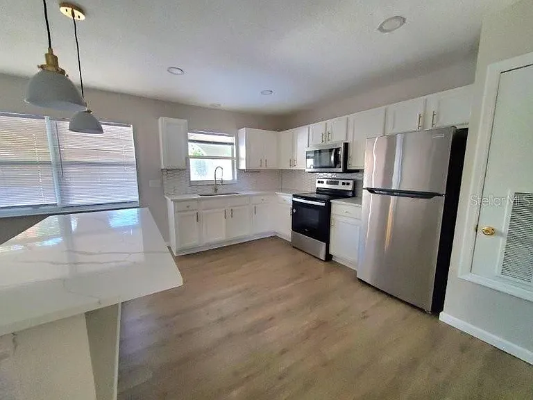 4390 Sibley Bay St #J-D — Photo 8